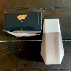 Fenty Beauty Eaze Drop in 21